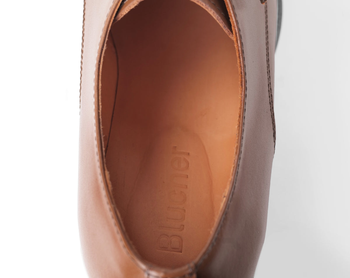Premium cow hide leather lining inside Blucher Classic Executive shoes