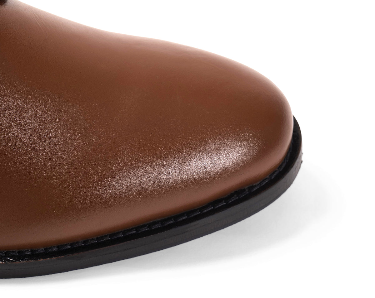 Blucher Classic Executive handcrafted leather Blucher shoes with a clean toe design